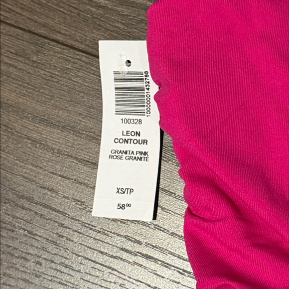 Babaton Leon contour thong bodysuit fuchsia XS BNWT - Picture 2 of 3